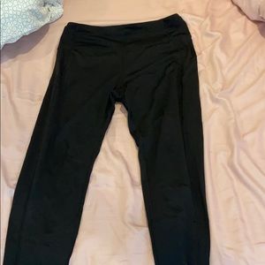 woman’s leggings with pockets